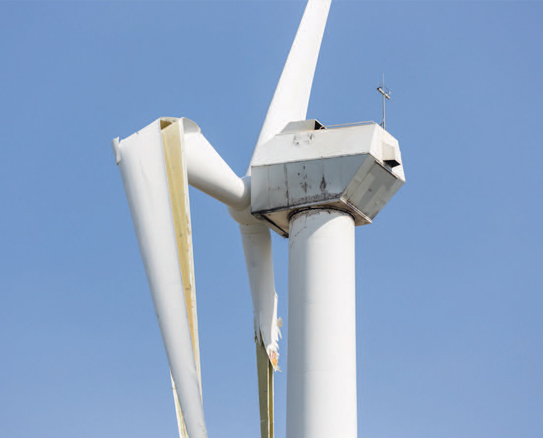 Damage from lightning strikes on wind turbines